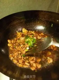Make Mushroom sauce noodles step 7