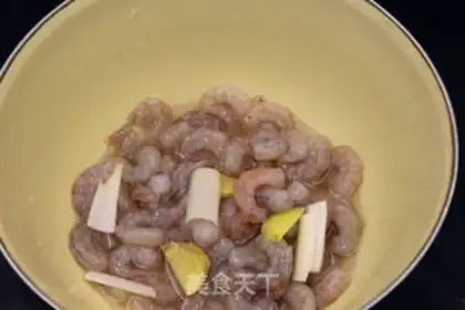 Make Potato shrimp mackerel step 0