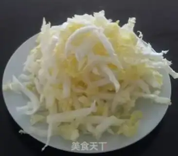 Make Garlic cabbage step 0