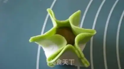 Make Emerald flower dumplings step 7