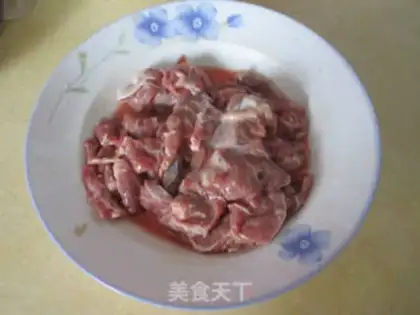 Make Tomato beef soup step 1