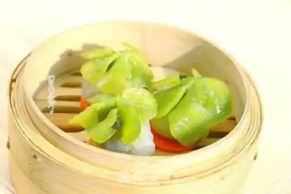 Make Emerald flower dumplings step 10