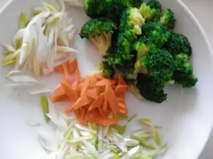 Make Carrot and broccoli step 1