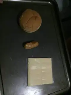 Make Five minutes for cheese sausage step 0