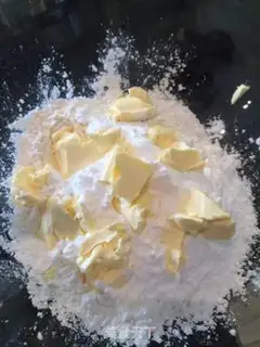 Make Panda cookies step 2