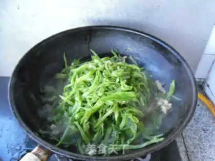 Make Spaghetti beans step 7