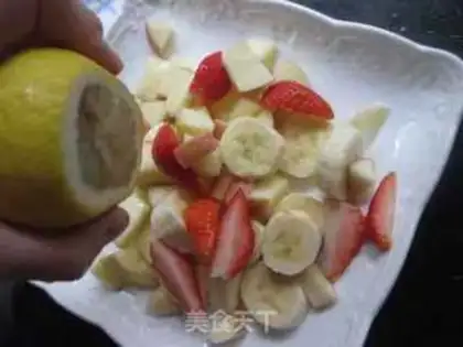 Make Yogurt fruit salad step 3