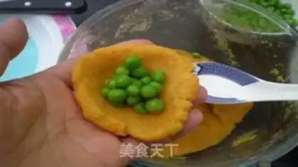 Make Pumpkin bag step 5