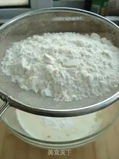 Make Strawberry muffins step 1