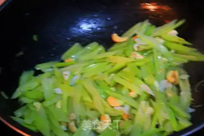 Make Celery lilies step 8