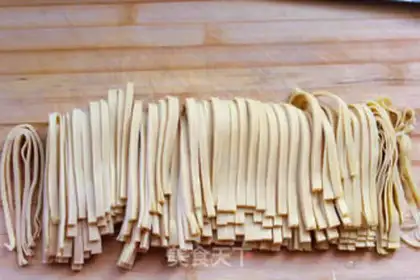 Make Onion dry tofu step 1