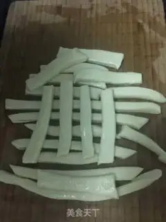 Make Hand-held lasagna step 1