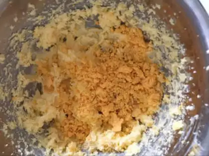 Make Margaret Almonds step 1
