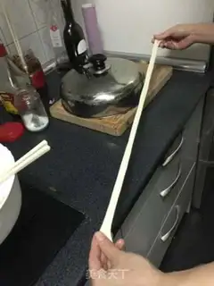 Make Hand-held lasagna step 4