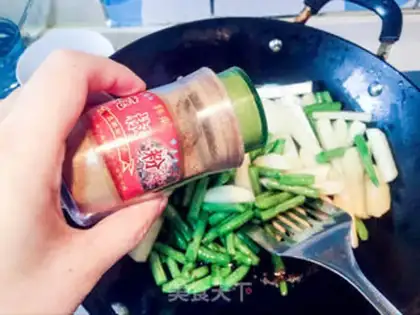 Make Steamed halogen noodles step 5