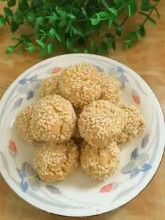 Make Shrimp-skin meatballs step 0