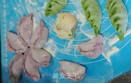 Make Piggy dumplings step 5