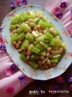 Make Celery with peanuts step 11