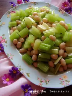 Make Celery with peanuts step 12