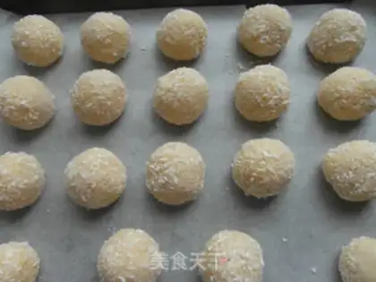 Make Coconut ball step 5