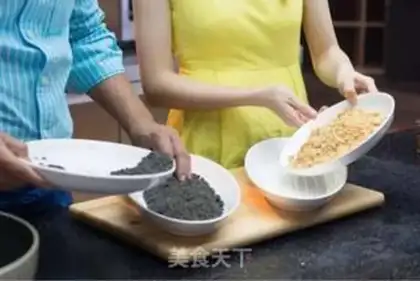 Make Peanut sesame potatoes step 0