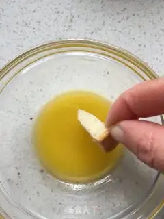 Make Egg cream toast pudding step 1