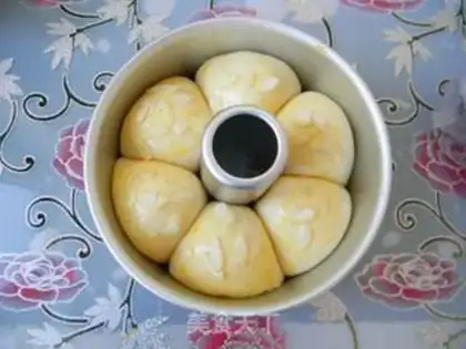 Make Flower bread step 7
