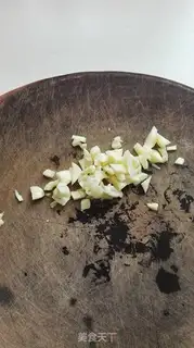 Make Garlic Dutch beans step 1