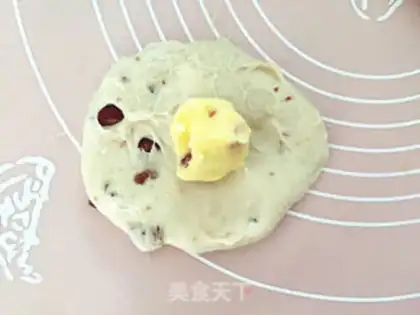 Make Leaf bread step 12