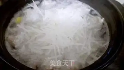 Make ♪ ♪ The radish silkball soup ♪ step 6