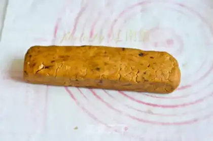 Make walnut red sugar cookies step 5
