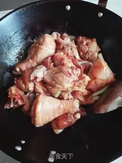 Make Yellow chicken step 3