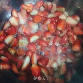 Make Strawberry jam step 4
