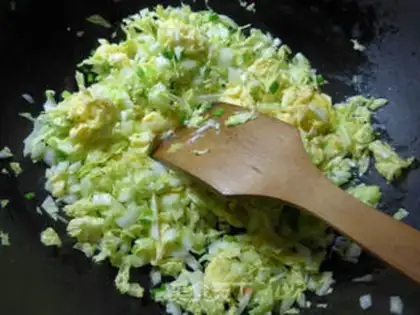 Make Egg cabbage box step 6
