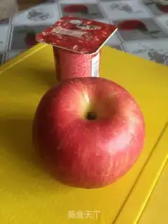 Make Apple yogurt ice cream step 0