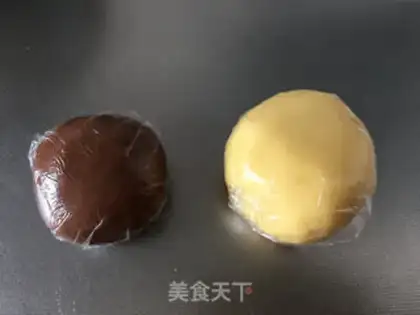 Make Cat claw cookies step 5