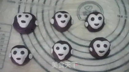 Make Monkey Head step 17