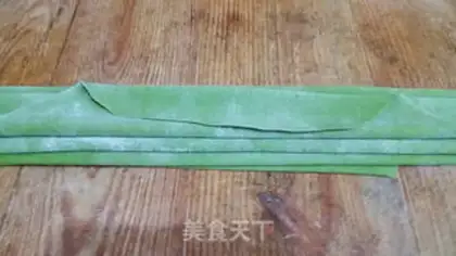 Make Emerald hand noodles step 5