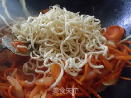 Make Susie fried noodles step 6