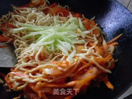 Make Susie fried noodles step 7