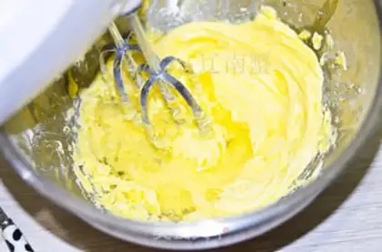 Make Vanilla cookies step 1