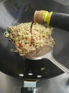 Make The green bean sprouts step 6