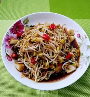 Make The green bean sprouts step 8