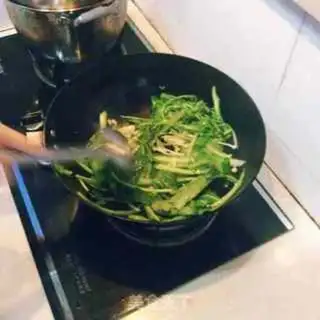Make Spicy pot step 5