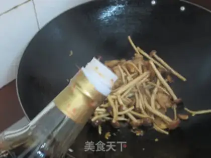 Make Tea mushroom fried chicken step 8