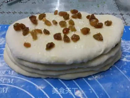 Make raisin coconuts, thousands of layers of toast step 9