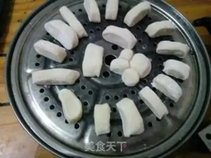 Make Slice the buns step 5