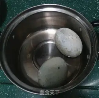Make Eggs and tofu step 1