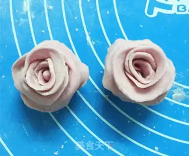 Make Flaming Dragon Skin roses step 13