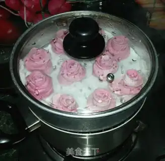 Make Flaming Dragon Skin roses step 15